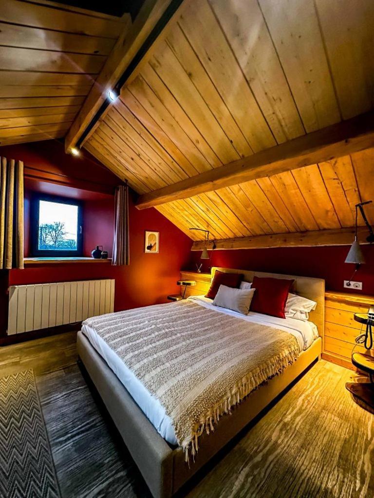 La Ferme Du Bien-Etre Bed & Breakfast Saint-Julien-Chapteuil Exterior foto